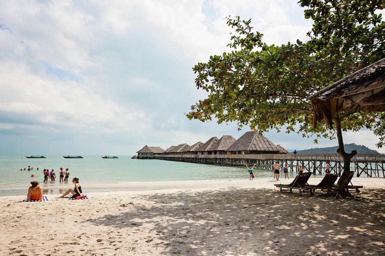 Telunas Beach Resort Sugi ภายนอก รูปภาพ