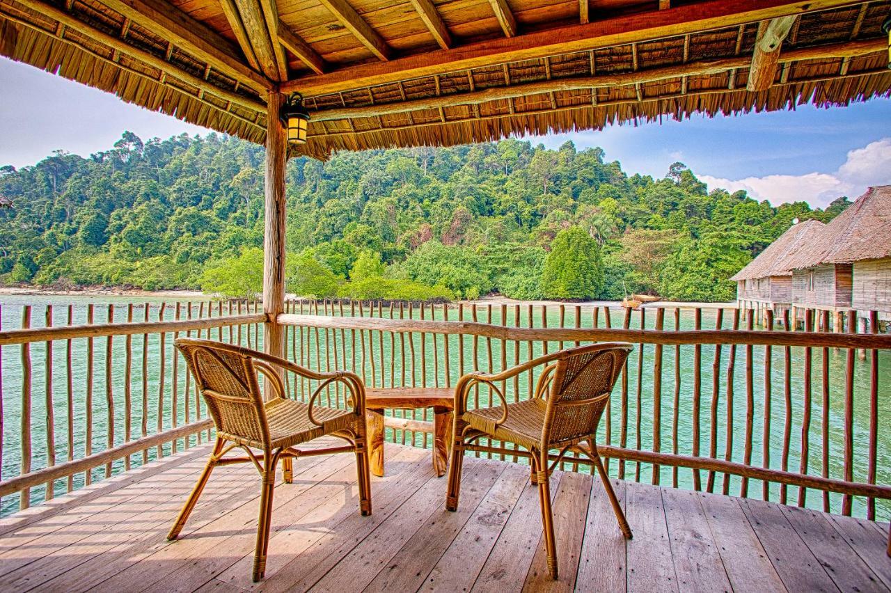 Telunas Beach Resort Sugi ภายนอก รูปภาพ