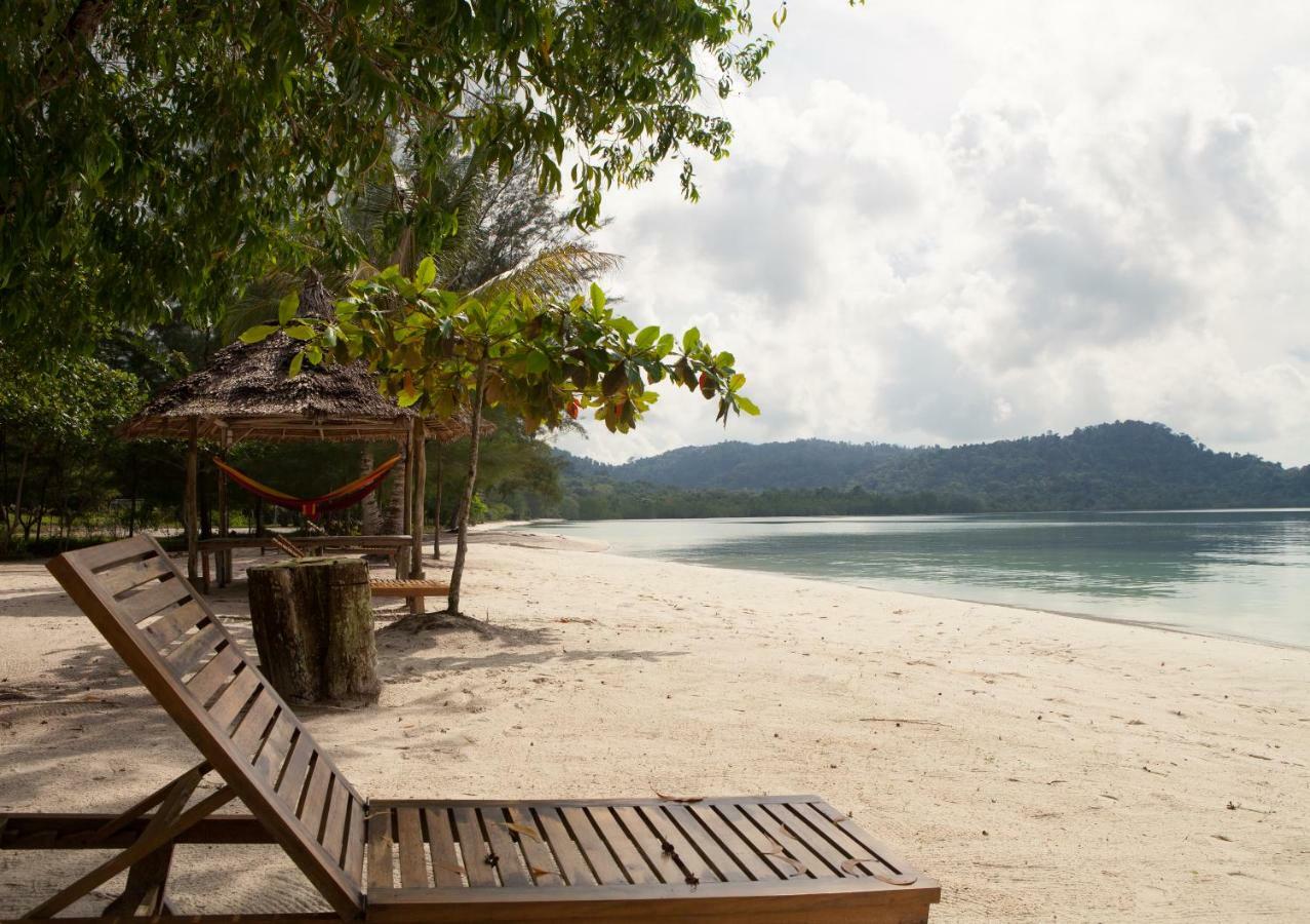 Telunas Beach Resort Sugi ภายนอก รูปภาพ